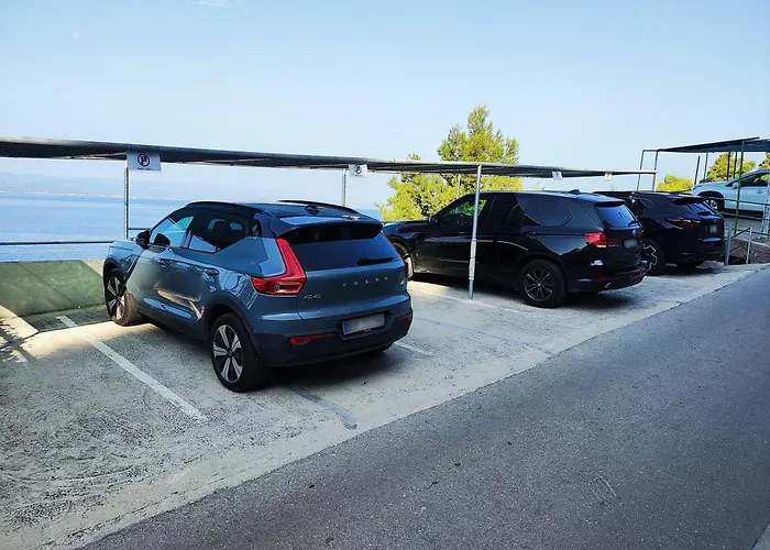 Visnja Prestige Brela