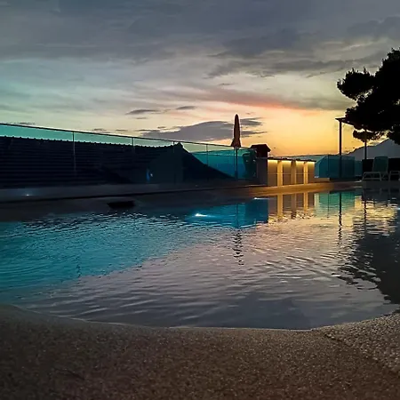 Visnja Prestige Brela