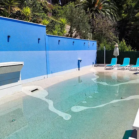 Visnja Prestige Brela